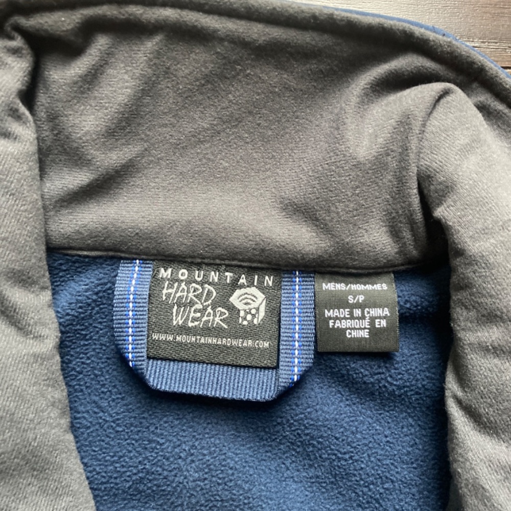 Mountain Hardware Windstopper Softshell- Small - image 2